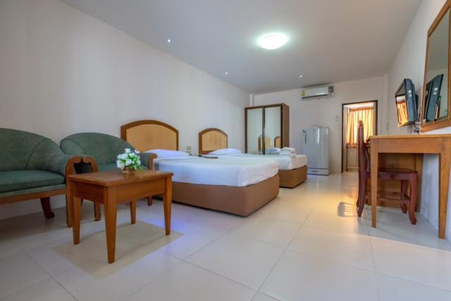 Golden House Service And Apartment 罗勇 外观 照片